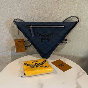 MCM Himmel Triangle
Crossbody Bag In Lauretos NWT